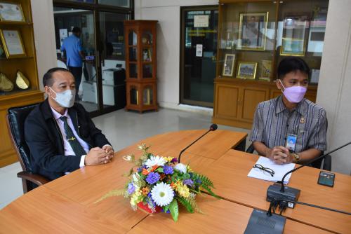 สพป.หนองคาย เขต 1 มอบเงินกองทุนสวัสดิการเพื่อสงเคราะห์ข้าราชการครู บุคลากรทางการศึกษา 