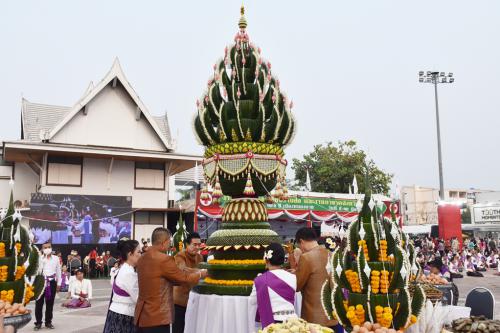 สพป.หนองคาย เขต 1 ร่วมพิธีเปิดงานฉลองอนุสาวรีย์ปราบฮ่อ ใต้ร่มพระบารมี 196 ปี เมืองหนองคาย